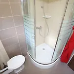 House Pesa فير